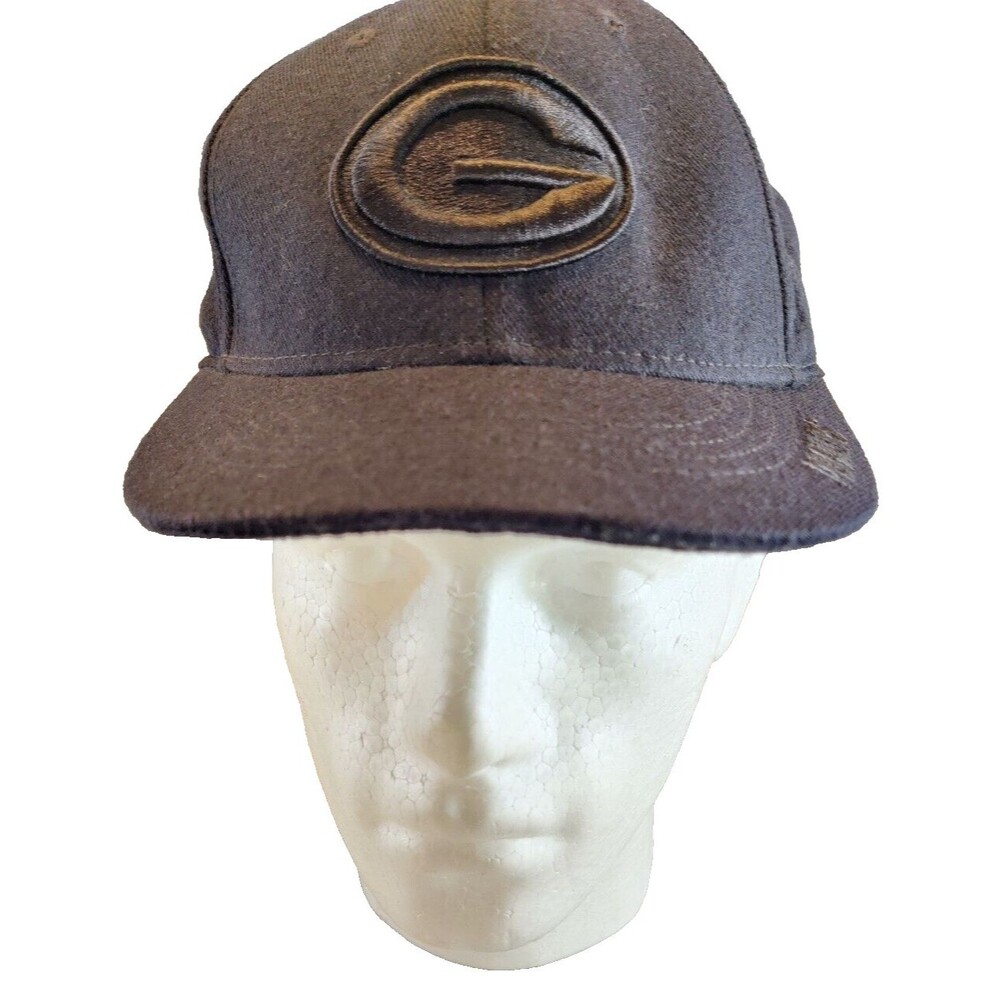 Green Packers NFL Headwear Reebok Black With Black Logo Size 7 3/8